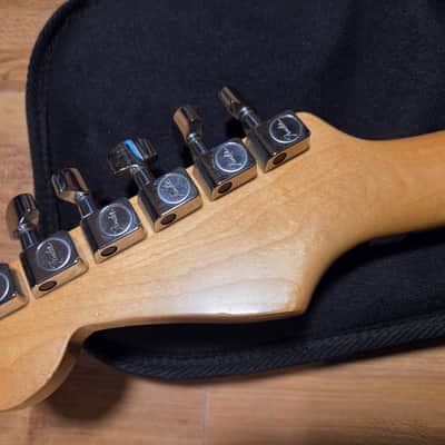 Fender Stratocaster 1985 Japan image 9