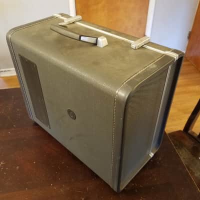 Ampex All original mono PP 6V6 tube combo amp A-692 10 Watt JBL AlNiCo 8" speaker guitar suitcase 1960s image 6