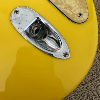 Original 2002 Fender Tom Delonge Limited Edition Stratocaster Strat Graffiti Yellow image 17