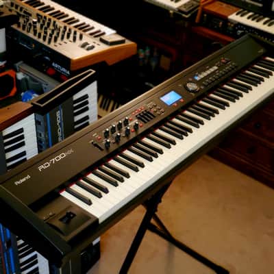 CERTIFIED!!! ROLAND RD700NX STAGE PIANO FULLY SERVICED, IN AMAZING CONDITION!