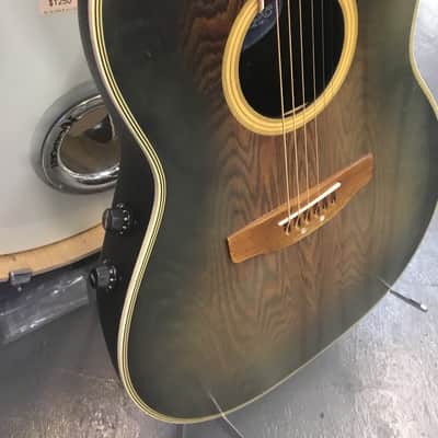 Applause  AE-38 image 4