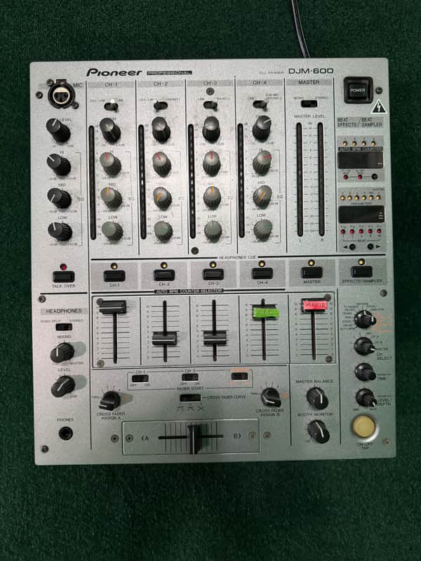 Pioneer DJM-600 Four Channel Mixer image 1