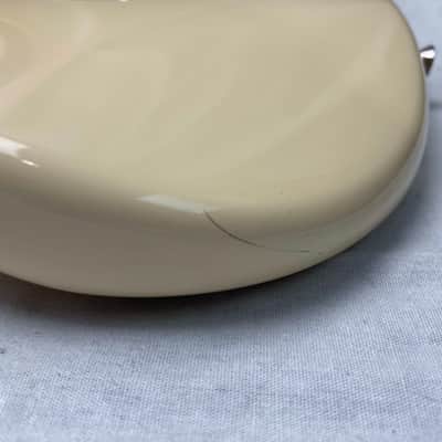 Fender American Standard Stratocaster Guitar with Lace Sensor pickups + Case 2005 - Buttercream or Honey Blonde or Yellow White / Maple neck image 13