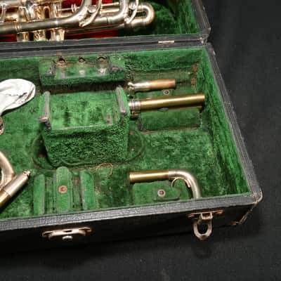 J.W. York & Sons Cornet with Case image 3
