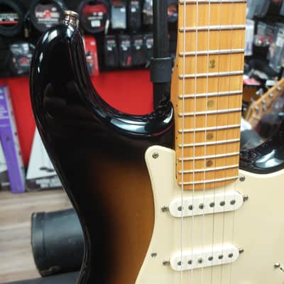 2006 Fender Stratocaster American Deluxe V Neck - 60th Anniversary - Sunburst  SN# DZ5156929 "Made In USA" image 7