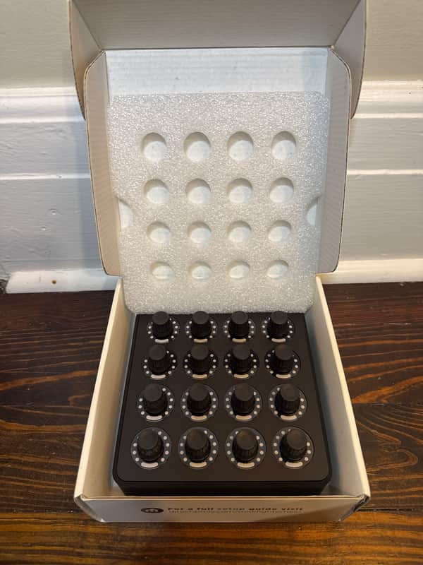 DJ Tech Tools Midi Fighter Twister - Black image 1