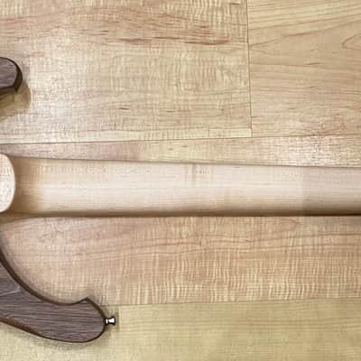 Rickenbacker  4003SW/5 5-String Bass Walnut image 3