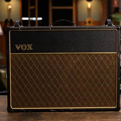 Vox AC30CC2 Custom Classic 2-Channel 30-Watt 2x12" Guitar Combo 2005 - 2010 - Black image 3