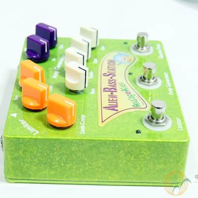 Analog Alien Alien Bass Station image 3
