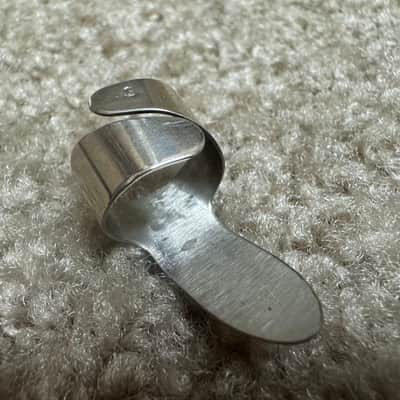 Perfect Touch Finger Pick Nickel Small Wraparound Style image 3