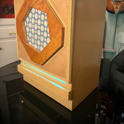 Rotary Connection 1x15 mcm guitar speaker semi open cab. Lights Up! Vintage CTS 8 ohm speaker. Real Hardwood. 2026 - Blonde/wood image 9