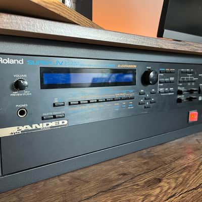 Roland JV-1080 64-Voice Synthesizer Module 1994 - 2001 - Black