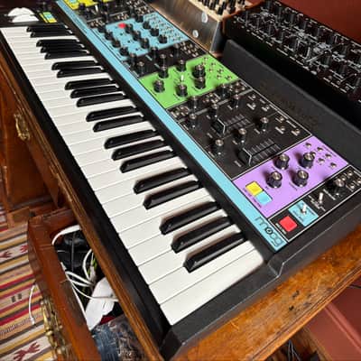 Moog Matriarch 49-Key Semi-Modular Analog Synthesizer 2019 - Present - Black / Multi-Colored Panel Bild 5