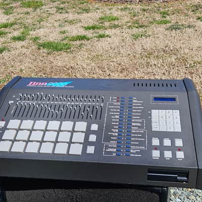 Linn 9000 Integrated Digital Drums / Midi Keyboard Recorder (Forat Mod)
