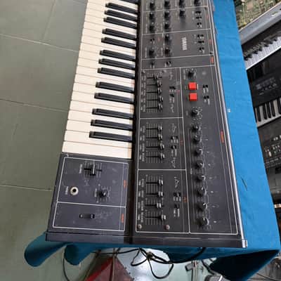 Yamaha CS-30 Monophonic Synthesizer 1977 - 1980 - Black