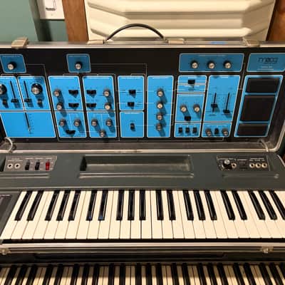 Moog Sonic Six 1972 - 1979 - Blue image 1