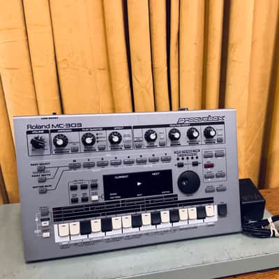 Roland MC-303 Groove Box