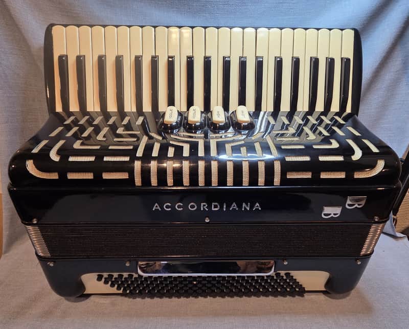 Accordiana 456 1950s - Black