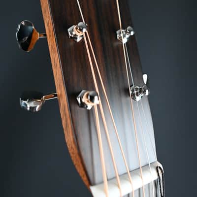 Martin Standard Series 00-28 #706 image 9