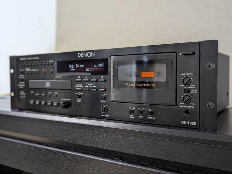 Denon DN-T625 Professional CD/Tape Combo Player with Rack Mounts image 1