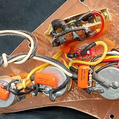 Rock'n R Guitars Loaded SSS for Strat Pickguard W/GM Alnico 5 62z's & Mods 2026 - Aged Pearl image 3