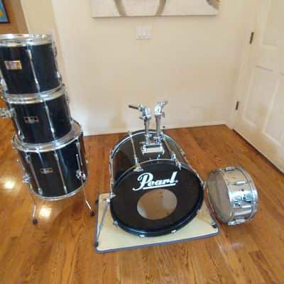 Pearl Export 16 X 16 Floor Tom On Legs, Gloss Black Mint Condition! image 10