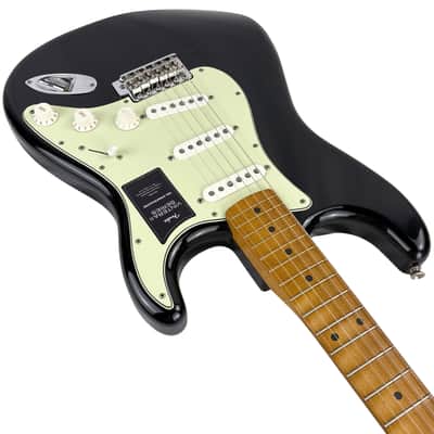 Fender Vintera II Road Worn '60s Stratocaster, Maple Fingerboard, Black image 10