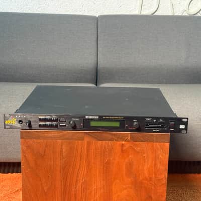Ensoniq MR Rack 64-Voice Expandable Rackmount Synthesizer