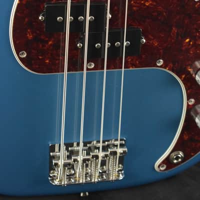 Mint Fender American Professional Classic Precision Bass Faded Lake Placid Blue Maple Fingerboard image 3
