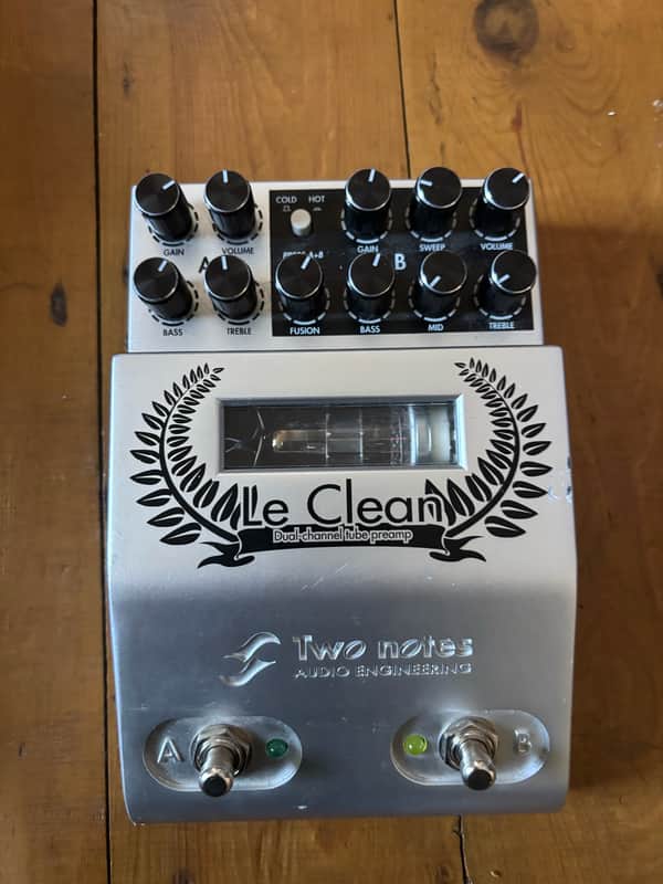 Two Notes Le Clean Dual Channel Tube Preamp 2010s - Silver image 1