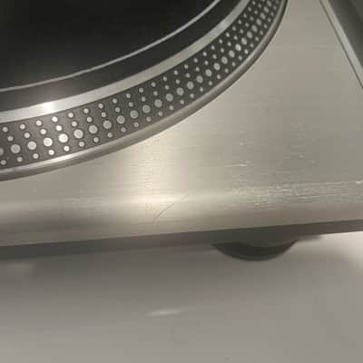 Stanton STR8-100 Direct Drive Turntables - Silver image 10