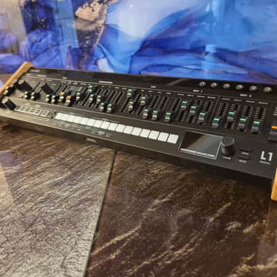 Solid Oak 30° Synth Stand for Donner L1 – Handmade by Synths and Wood UK image 13
