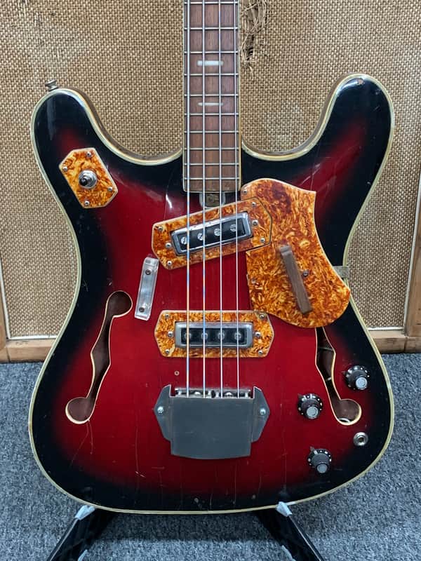 Royal Artist  Bass 60’s Red Sunburst image 1