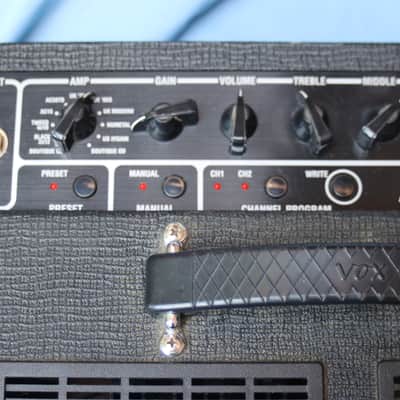 Vox ad30vt guitar amplifier - Black image 4
