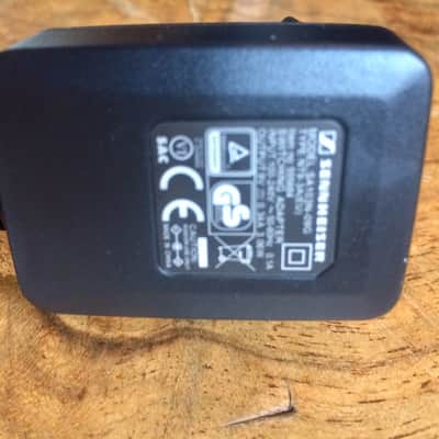 Sennheiser RS 120-II Wireless RF headphone system image 10