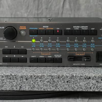Roland XV-5080 Rackmount Synthesizer in Very Good Condition image 5