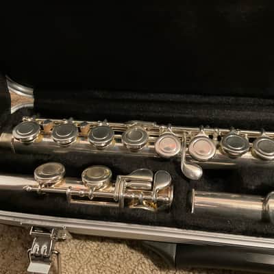 Gemeinhardt 72SP Clean Flute - All New Pads Plays Great image 2