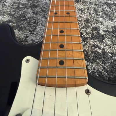 Fender Duo Sonic Reissue Vintage 1993 MIM Black Maple Fretboard Guitar + Gig Bag image 5