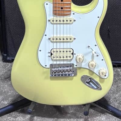 Fender Player II Stratocaster 2024 - Hialeah Yellow image 1