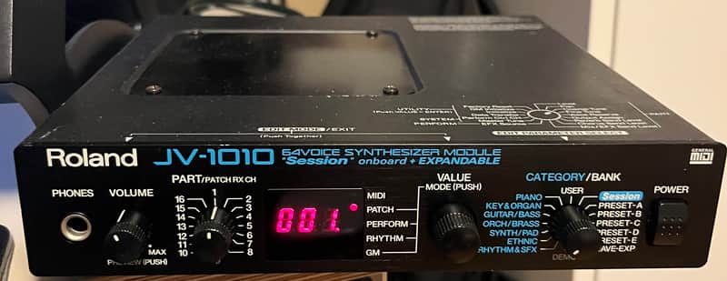 Roland JV-1010 64-Voice Synthesizer Module | Reverb UK