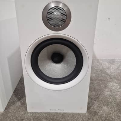 Bowers & Wilkins 606 - Bookshelf Speakers - Pair - White - Excellent image 6