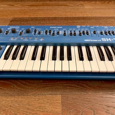 Roland SH-101 32-Key Monophonic Synthesizer 1982 - 1986 - Blue image 2