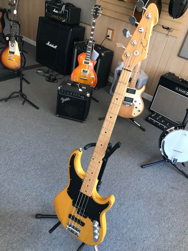 Peavey Zodiac BXP Butterscotch image 1