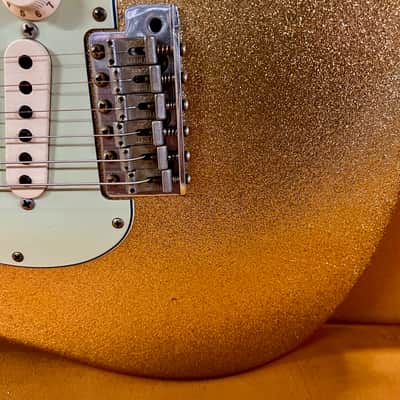 Fender 1964 Stratocaster Master Design Masterbuilt Greg Fessler 2006 - Gold Sparkle image 7
