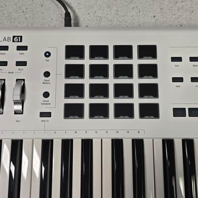 Arturia KeyLab 61 MkII MIDI Controller White image 4