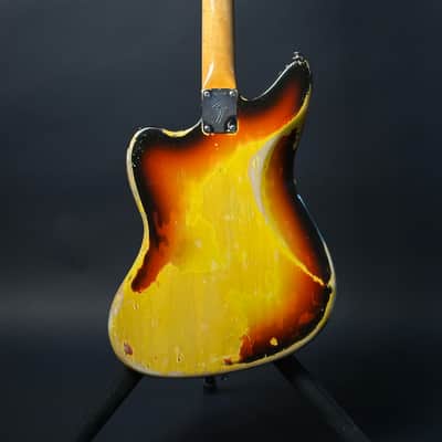 Fender Jaguar with Rosewood Fretboard 1966 - 1969 - Sunburst image 10