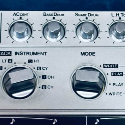 Roland TR-606 Drumatix Vintage Analog Drum Machine • Serviced • Fully Tested • Excellent • Rare Case Included image 9