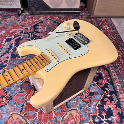 *Video* Yngwie Malmsteen Signature Stratocaster *Yngwie Signature* 1999-2000 Fender ST-71 140YM CIJ image 11