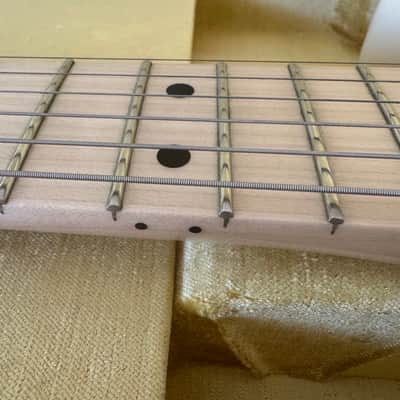 Fender Licensed Warmoth Stratocaster 2026 - Vintage White image 8