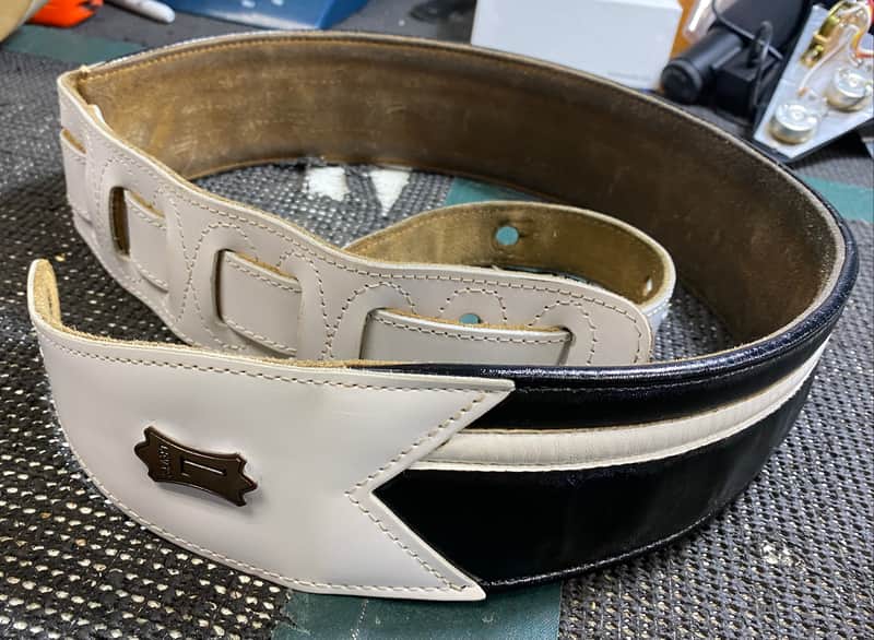 Levy's Vinyl Racing Stripe Strap